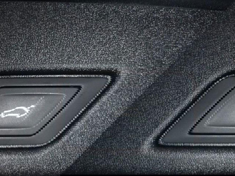 Audi Q5 Sportback nuova a Milano (16)