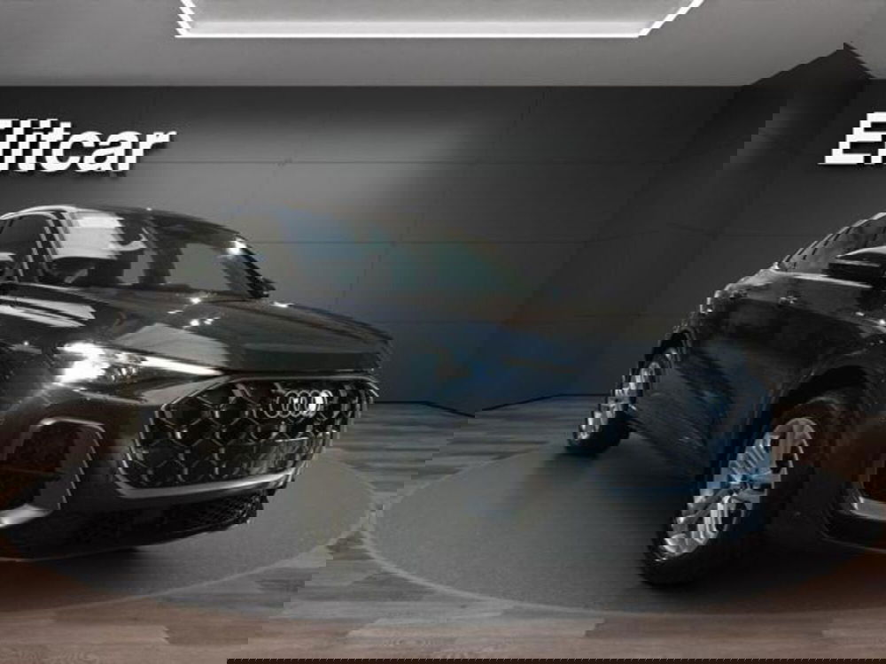 Audi Q5 Sportback nuova a Milano (3)