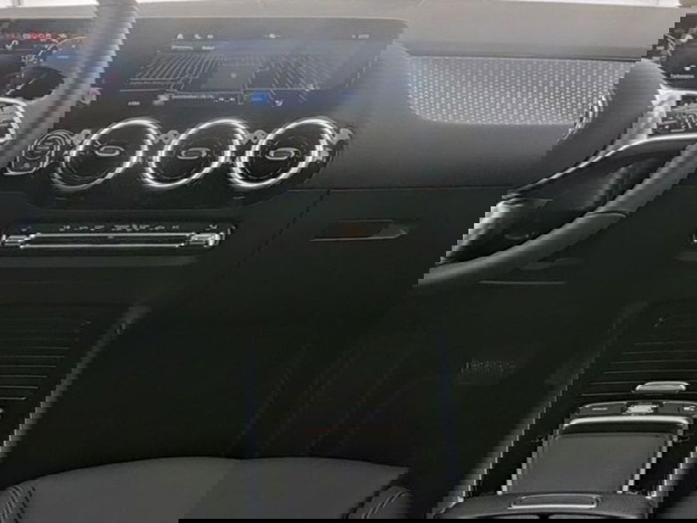 Mercedes-Benz Classe B usata a Milano (8)