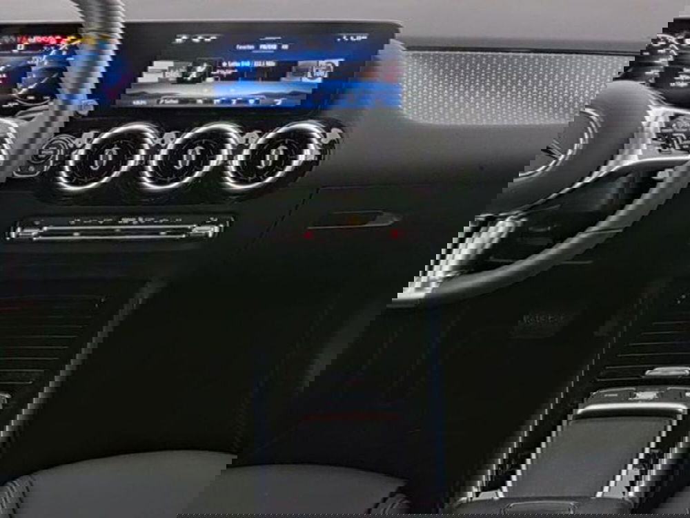 Mercedes-Benz Classe B usata a Milano (8)