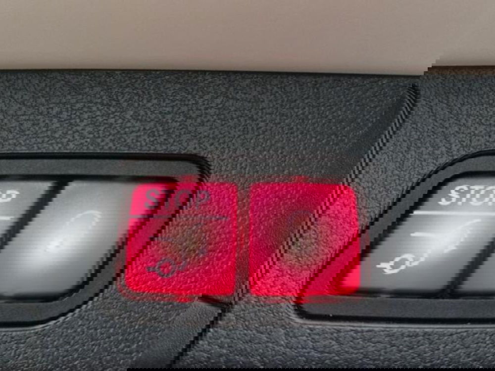 Mercedes-Benz GLB usata a Milano (18)