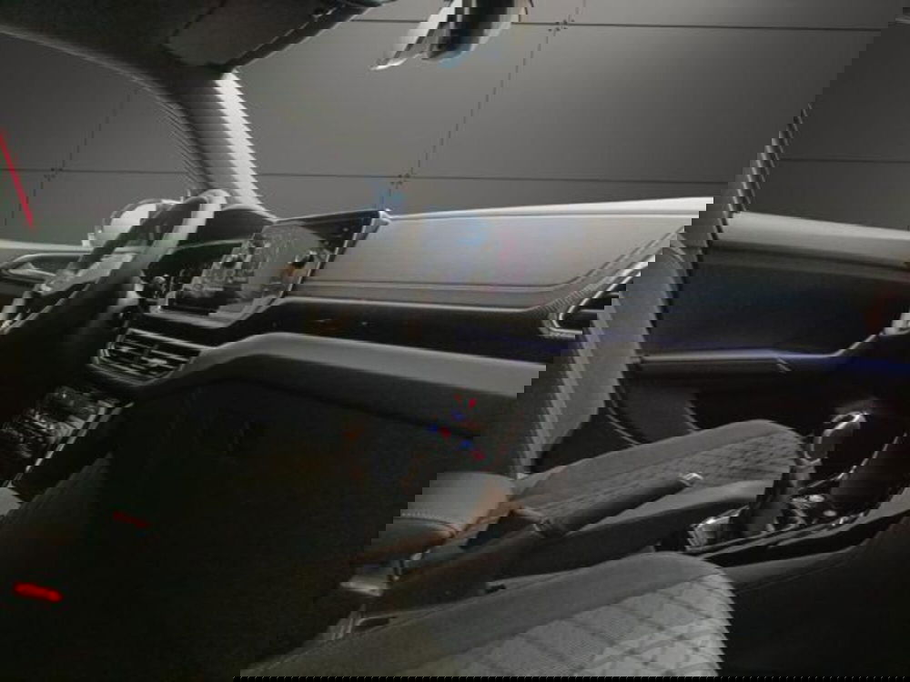 Volkswagen T-Cross nuova a Milano (10)