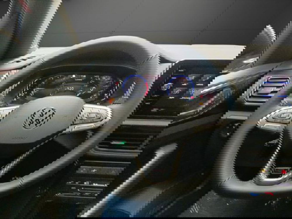 Volkswagen T-Cross nuova a Milano (11)