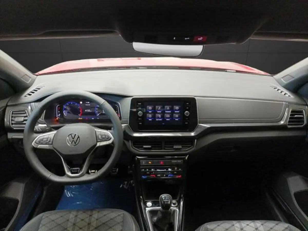 Volkswagen T-Cross nuova a Milano (14)