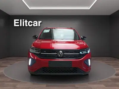 Volkswagen T-Cross 1.0 tsi R-Line 115cv dsg nuova a Magenta