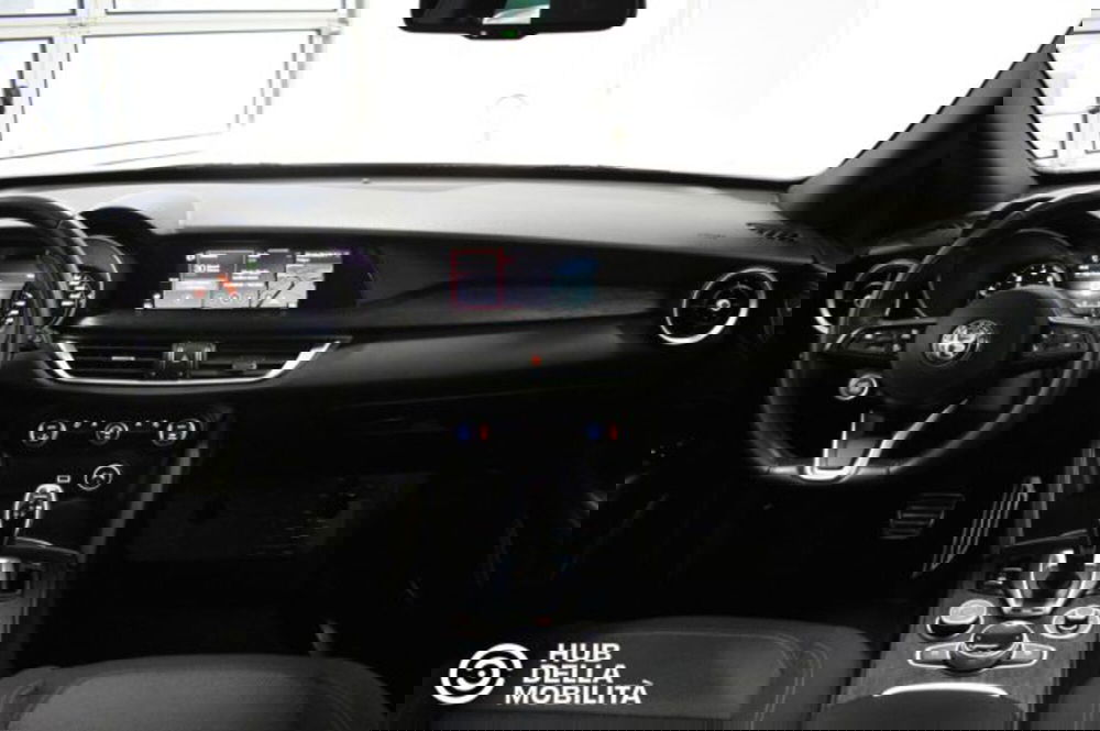 Alfa Romeo Stelvio usata a Perugia (10)