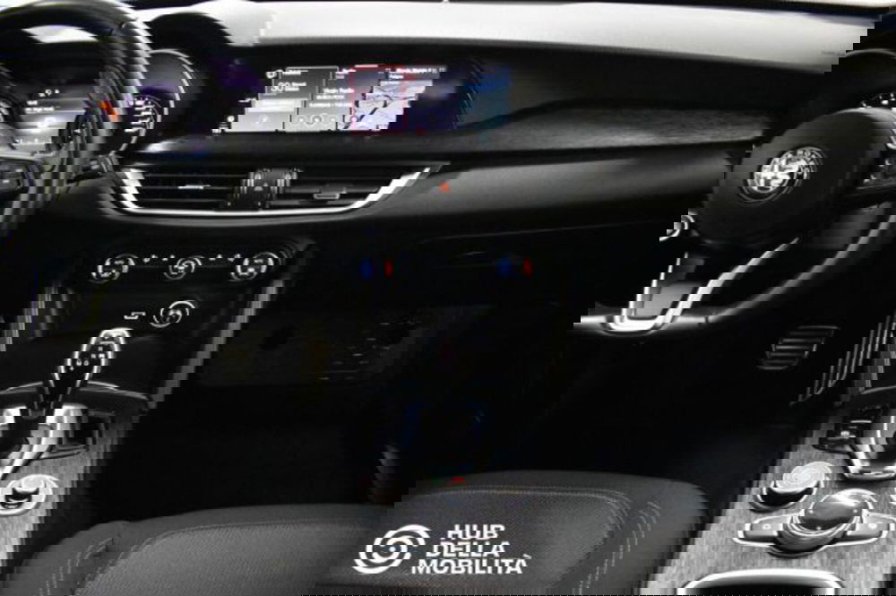 Alfa Romeo Stelvio usata a Perugia (11)