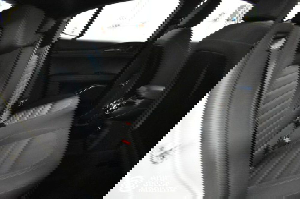 Alfa Romeo Stelvio usata a Perugia (18)