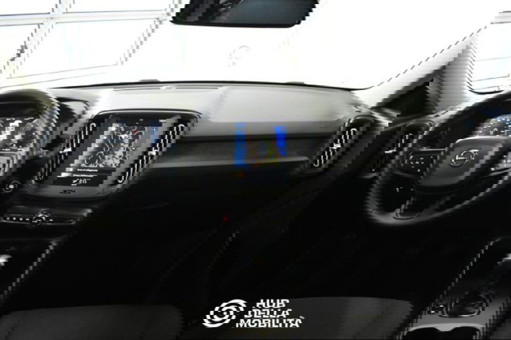 Volvo XC40 usata a Perugia (10)