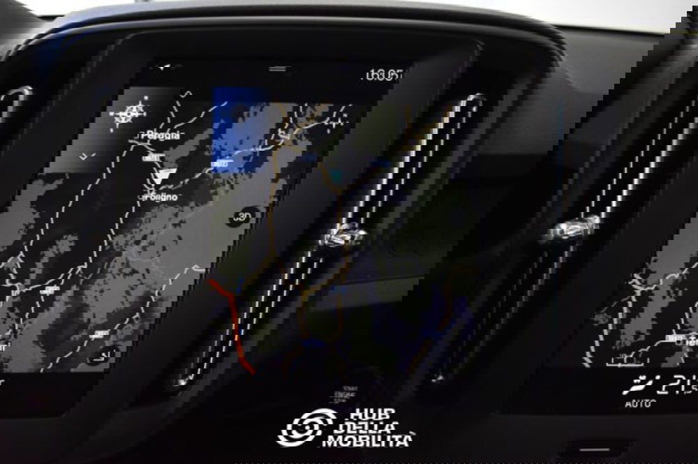 Volvo XC40 usata a Perugia (13)