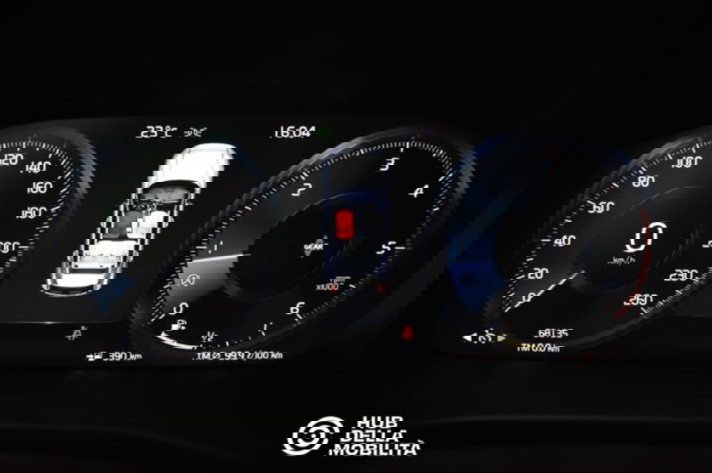 Volvo XC40 usata a Perugia (8)