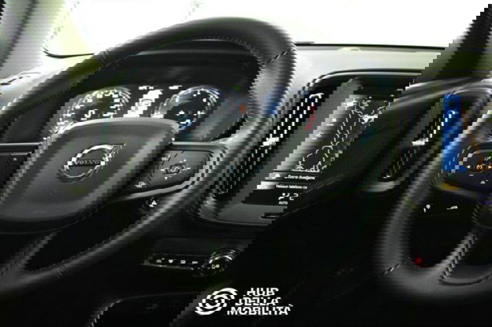 Volvo XC40 usata a Perugia (9)