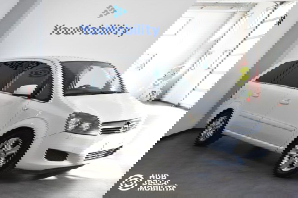 Opel Zafira usata a Perugia (2)