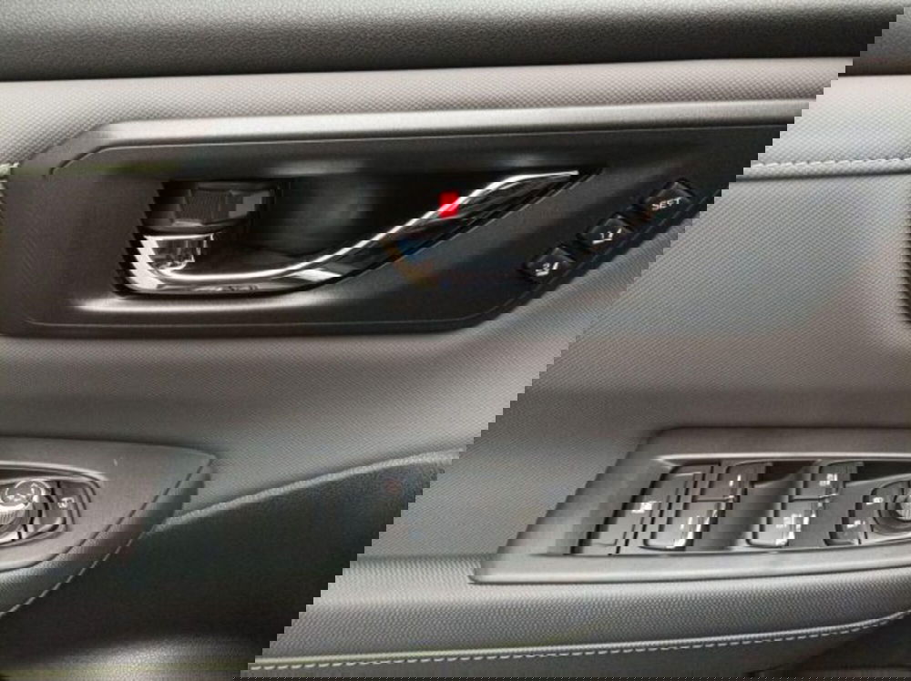 Subaru Forester nuova a Novara (17)