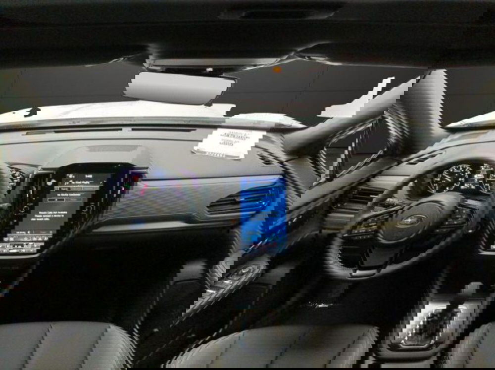 Subaru Forester nuova a Novara (8)