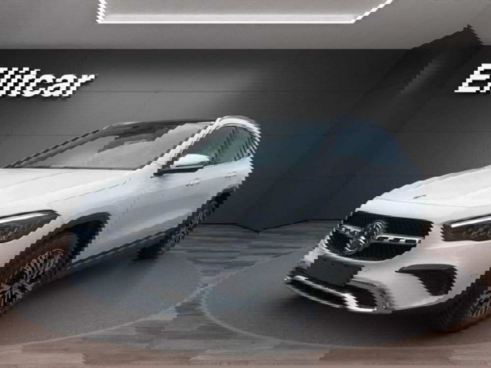 Mercedes-Benz GLA SUV usata a Novara