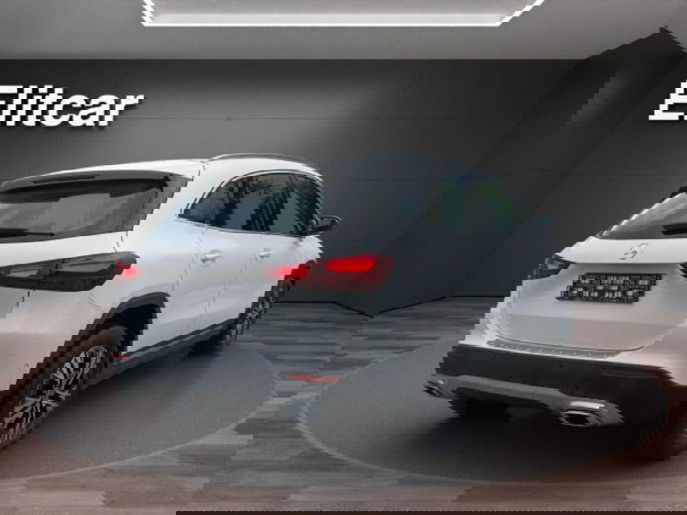 Mercedes-Benz GLA SUV usata a Novara (4)