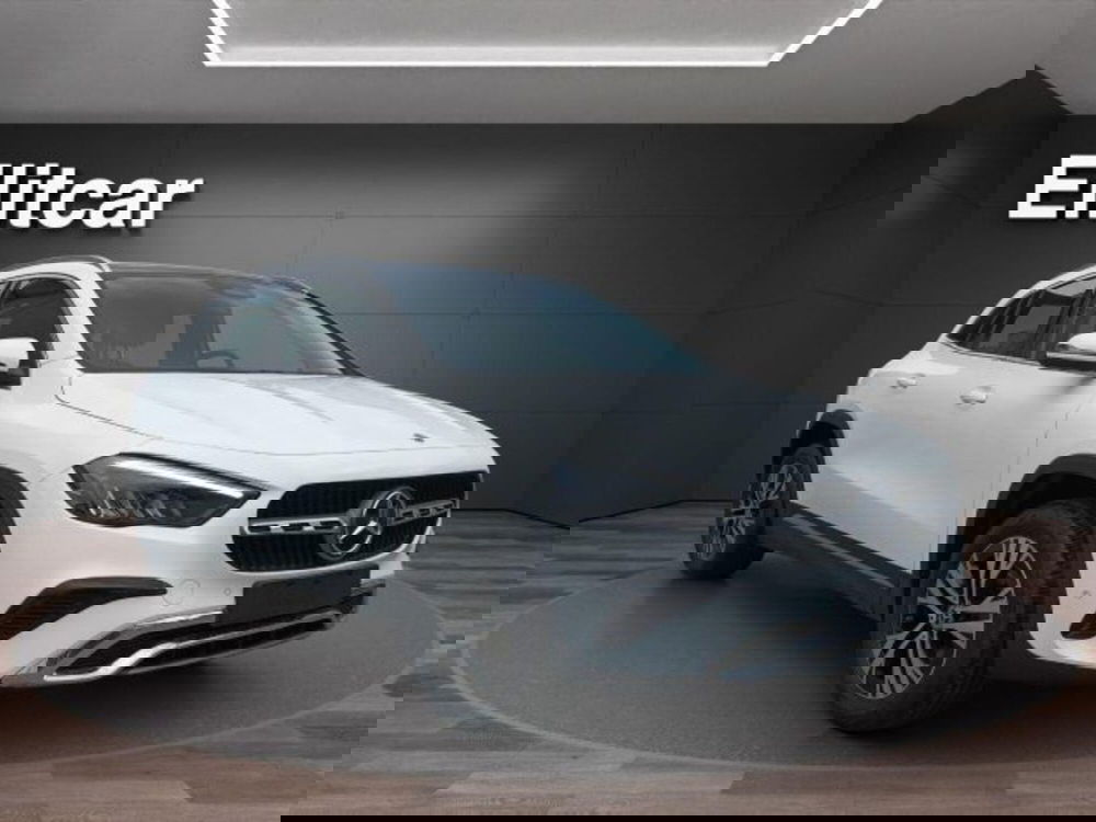 Mercedes-Benz GLA SUV usata a Novara (5)