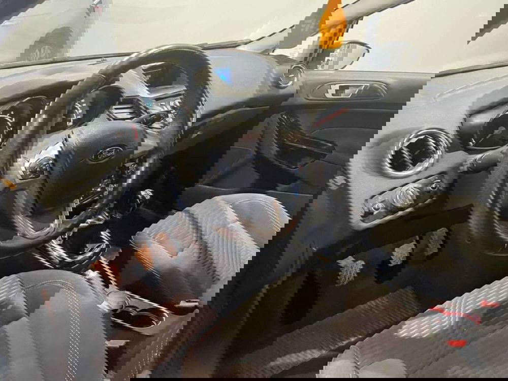 Ford Fiesta usata a Genova (8)