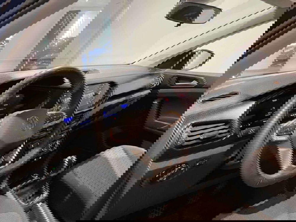 Volkswagen T-Cross usata a Genova (8)