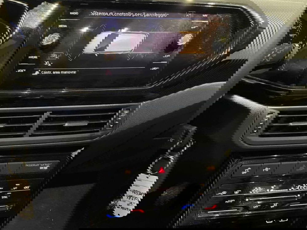 Volkswagen T-Cross usata a Genova (13)