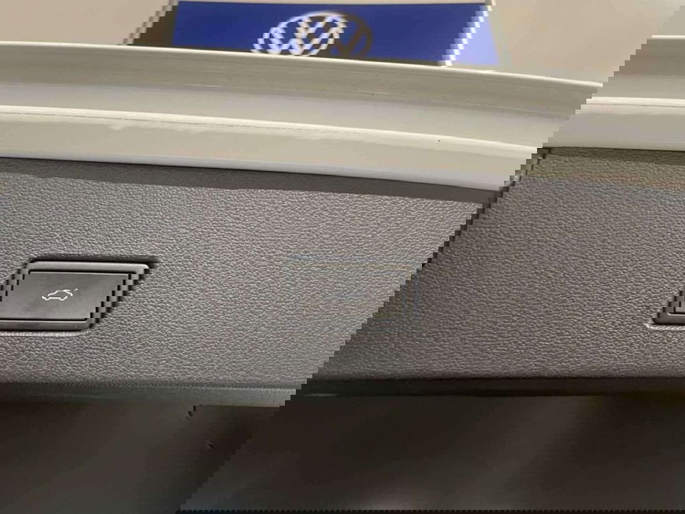 Volkswagen T-Roc usata a Genova (10)