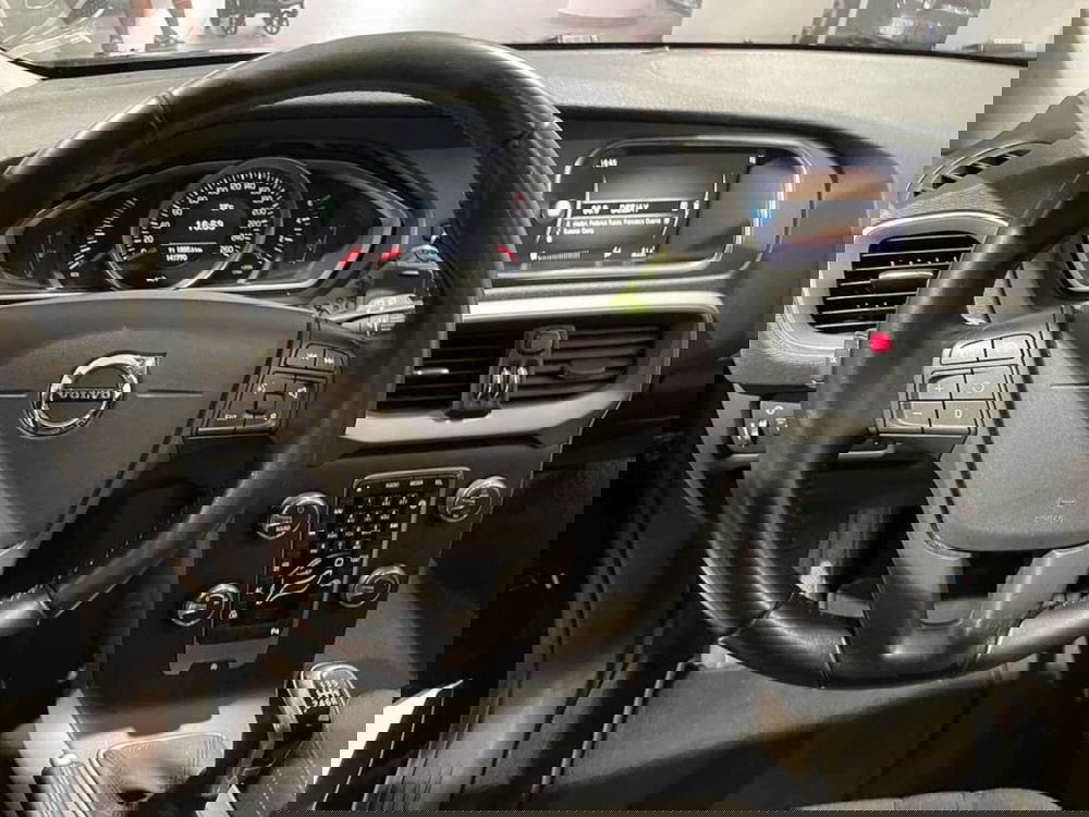 Volvo V40 Cross Country usata a Genova (10)