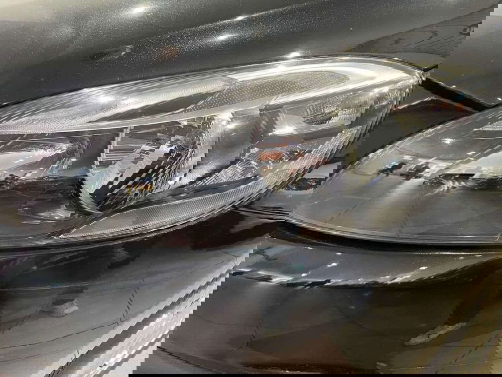 Volvo V40 Cross Country usata a Genova (14)