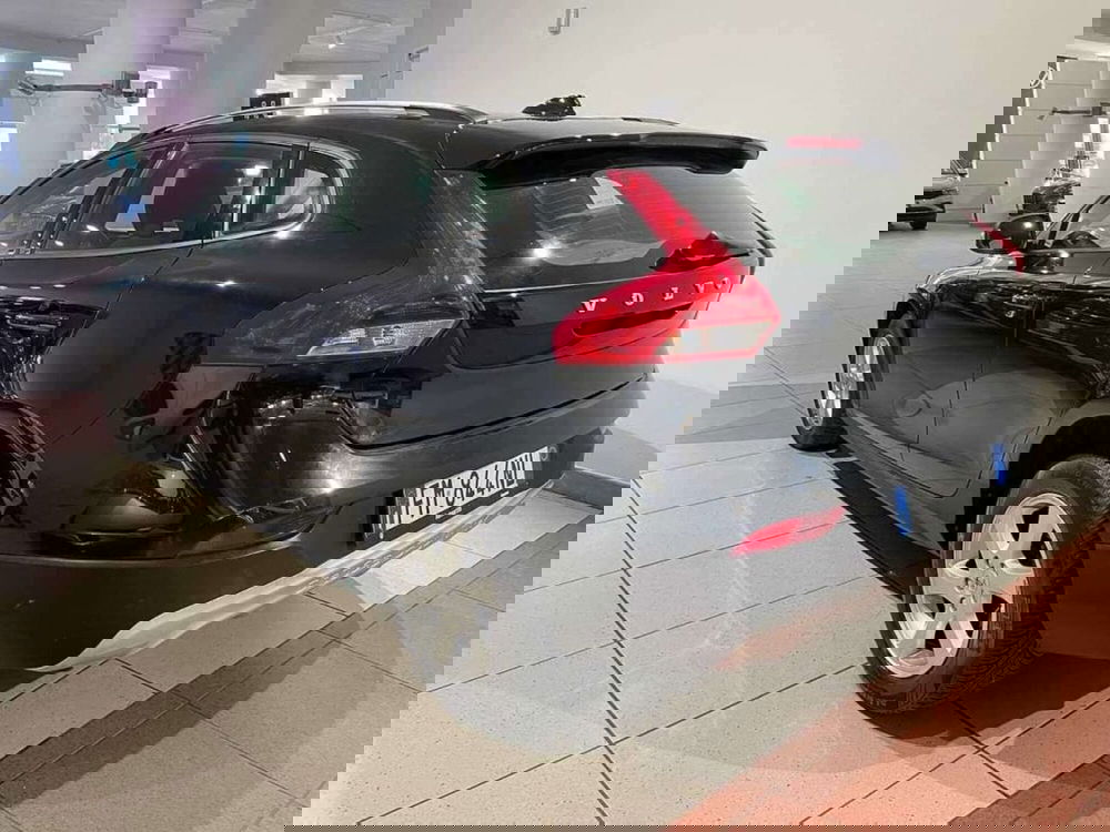 Volvo V40 Cross Country usata a Genova (3)