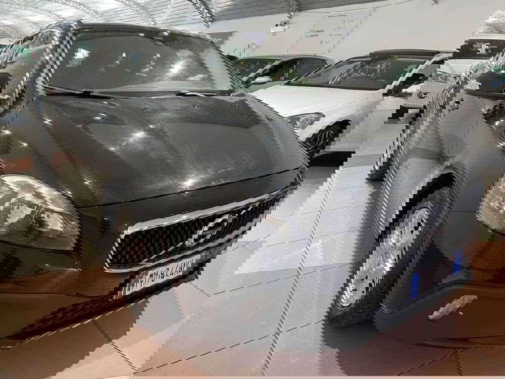 Volvo V40 Cross Country usata a Genova (6)