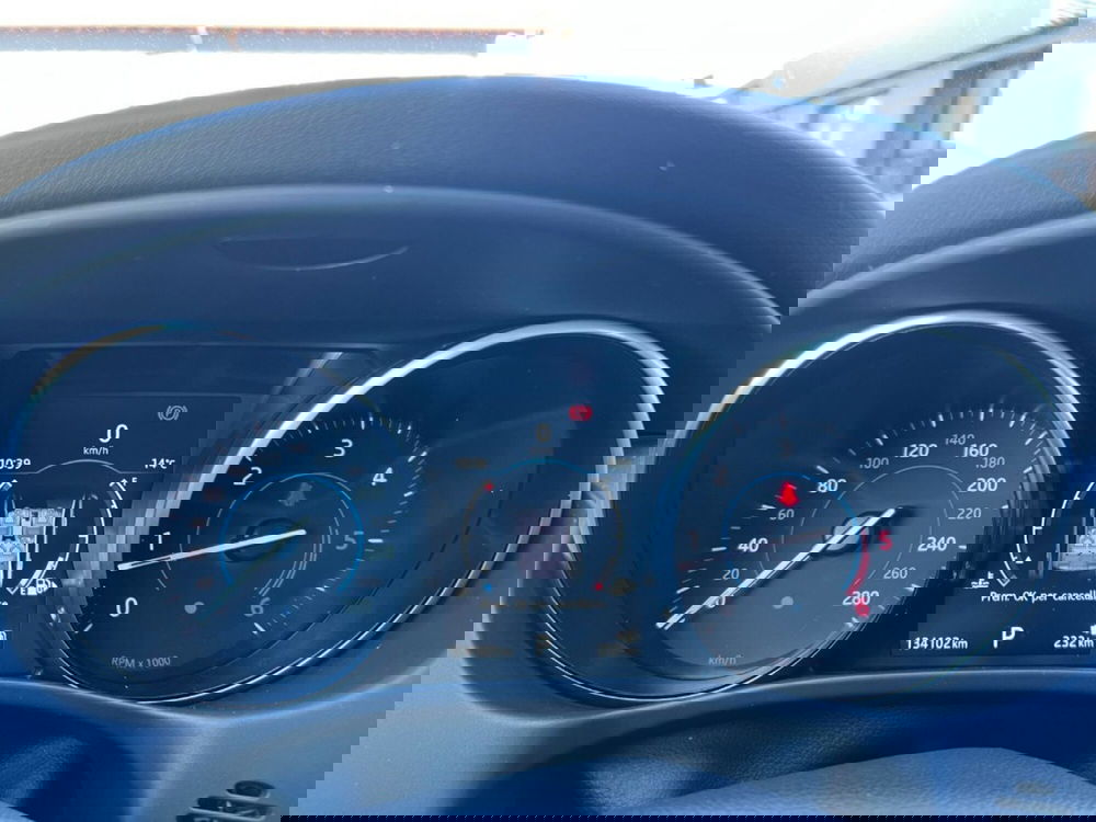 Jaguar XE usata a Verona (15)