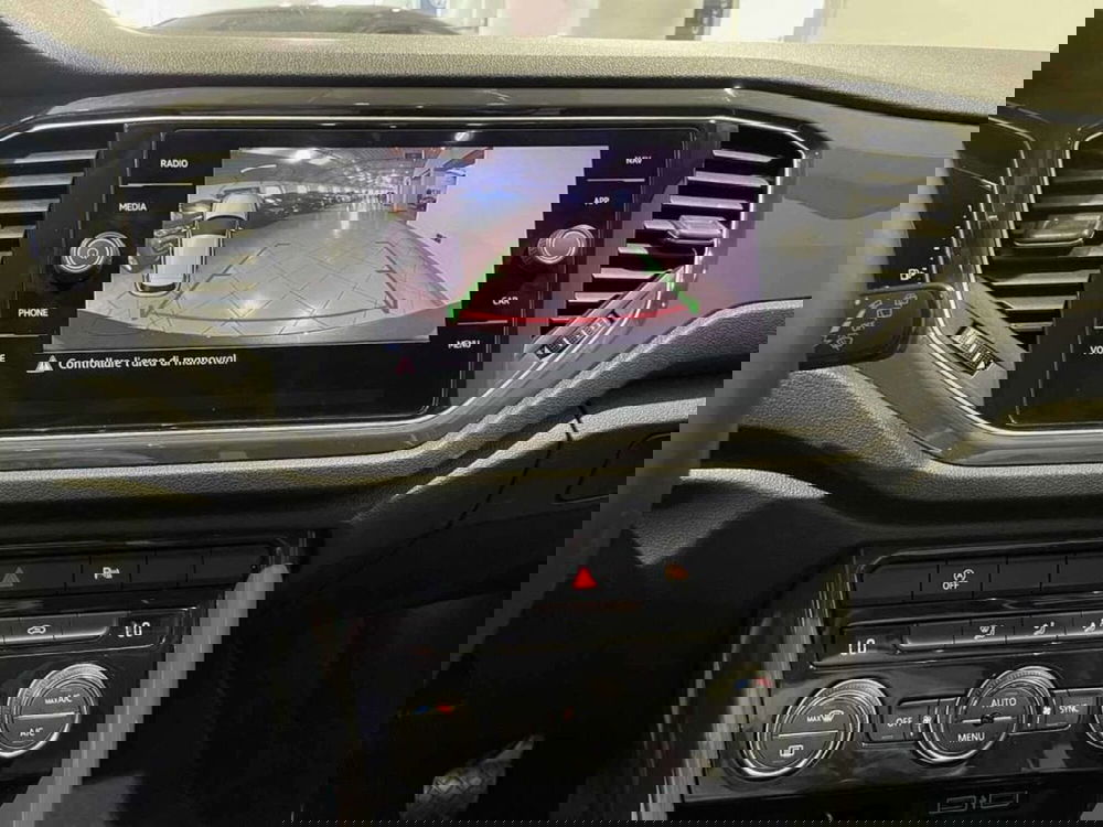 Volkswagen T-Roc usata a Genova (13)