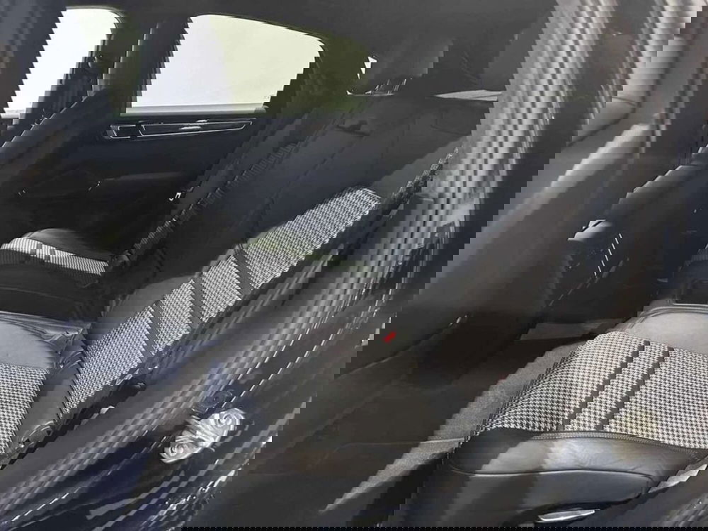 Porsche Cayenne Coupé usata a Genova (12)