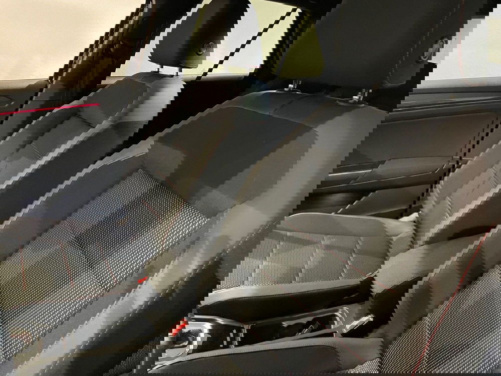 Volkswagen T-Roc usata a Genova (8)