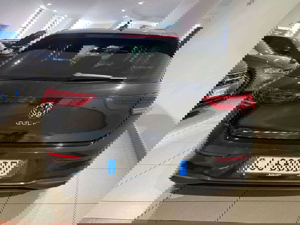 Volkswagen Golf usata a Genova (4)