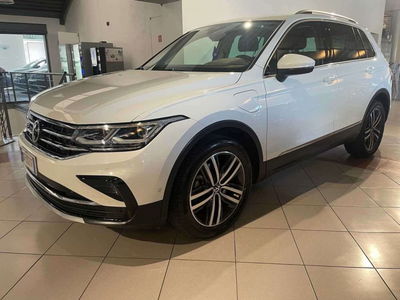 Volkswagen Tiguan 1.5 tsi ehybrid Elegance 204cv dsg del 2021 usata a Genova