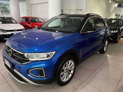 Volkswagen T-Roc 1.0 TSI Life del 2022 usata a Genova