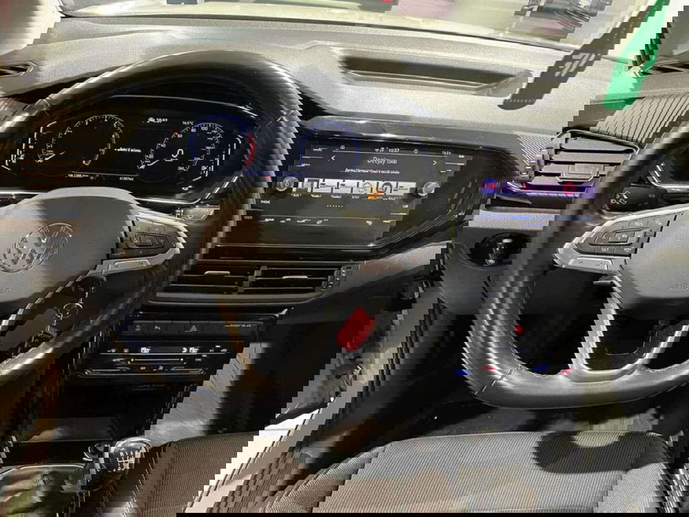 Volkswagen T-Cross usata a Genova (11)