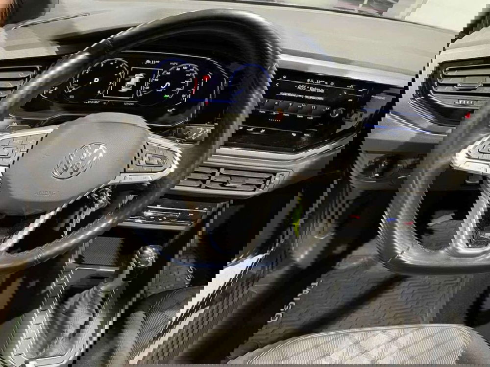 Volkswagen Taigo usata a Genova (12)