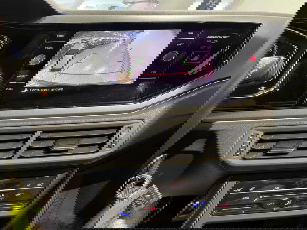 Volkswagen Taigo usata a Genova (14)