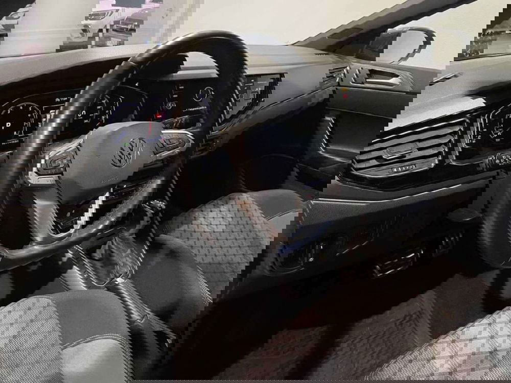 Volkswagen Taigo usata a Genova (8)