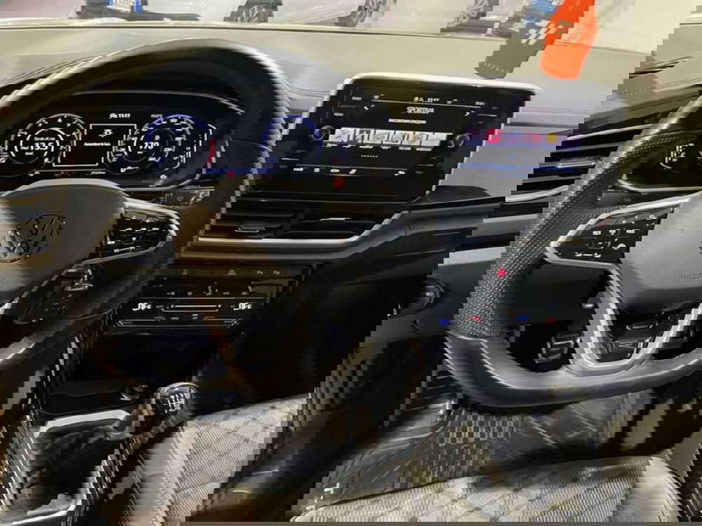 Volkswagen T-Roc usata a Genova (12)