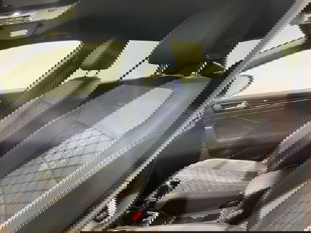 Volkswagen T-Roc usata a Genova (9)