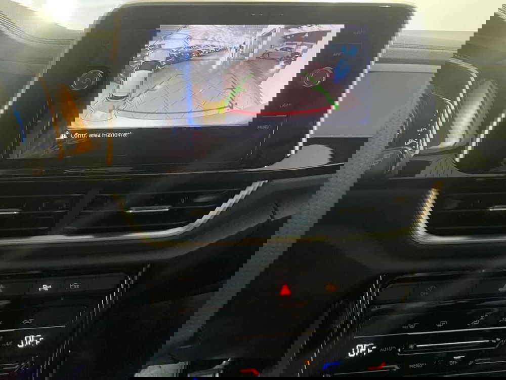 Volkswagen T-Roc nuova a Genova (13)