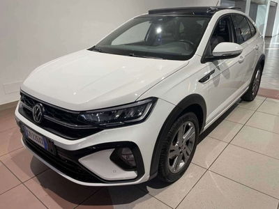 Volkswagen Taigo 1.0 TSI 110 CV DSG R-Line del 2023 usata a Genova