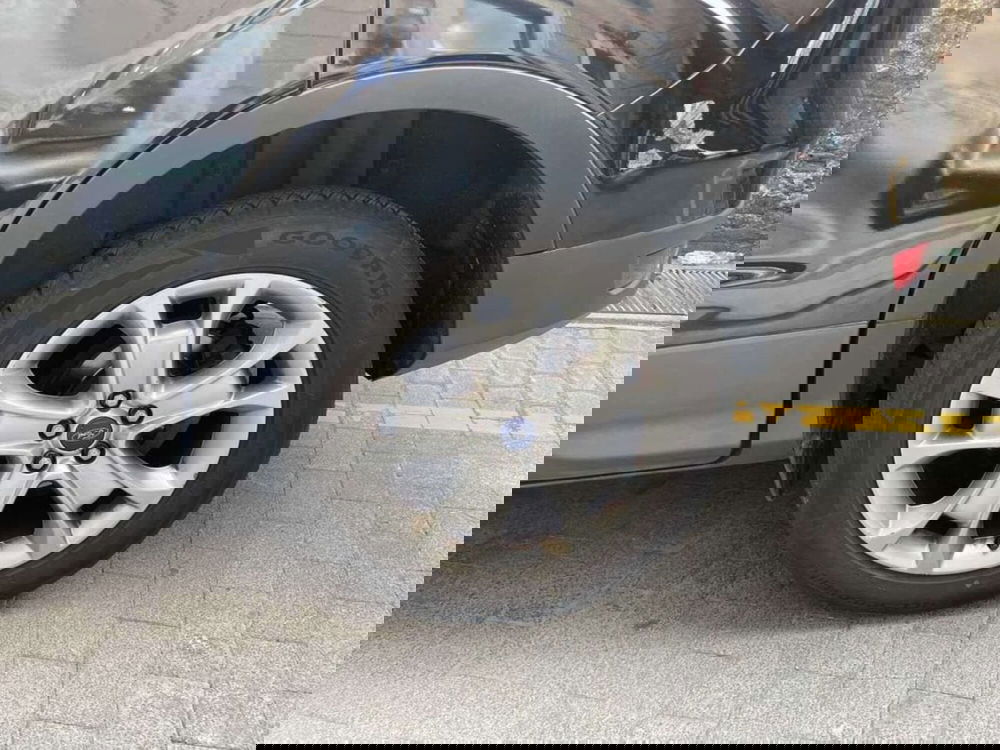 Ford Kuga usata a Genova (13)