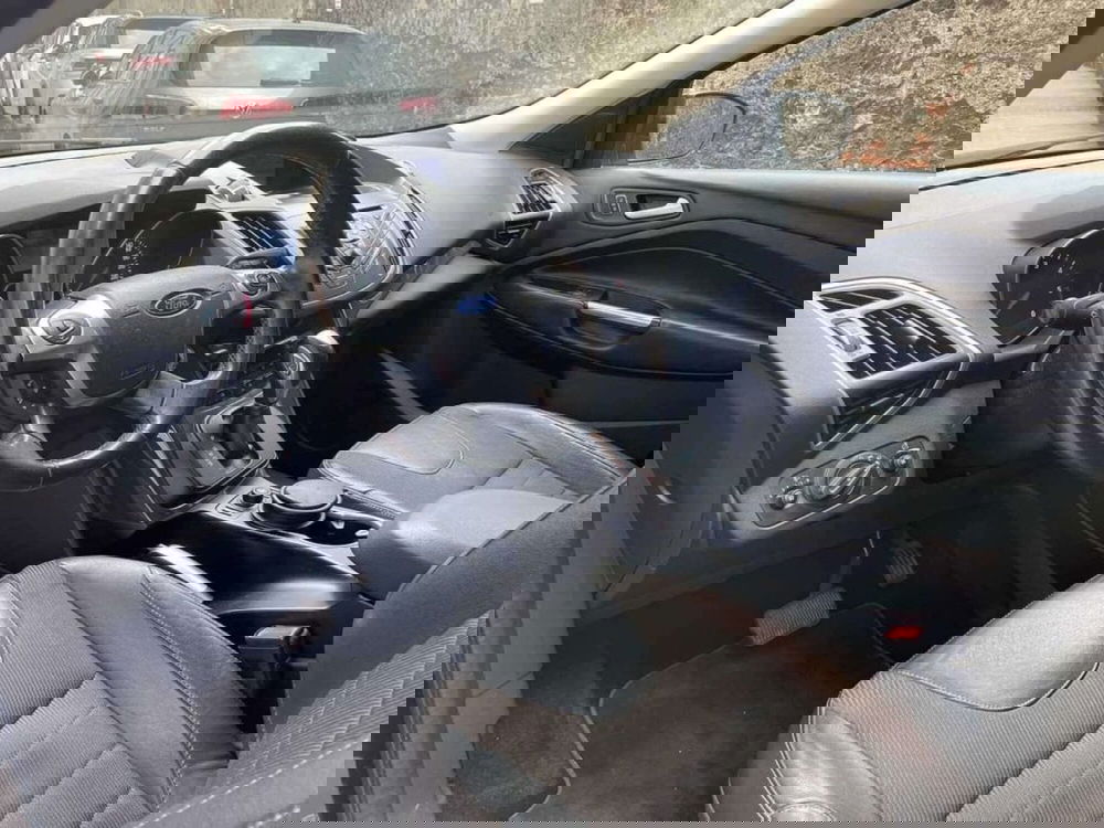 Ford Kuga usata a Genova (7)