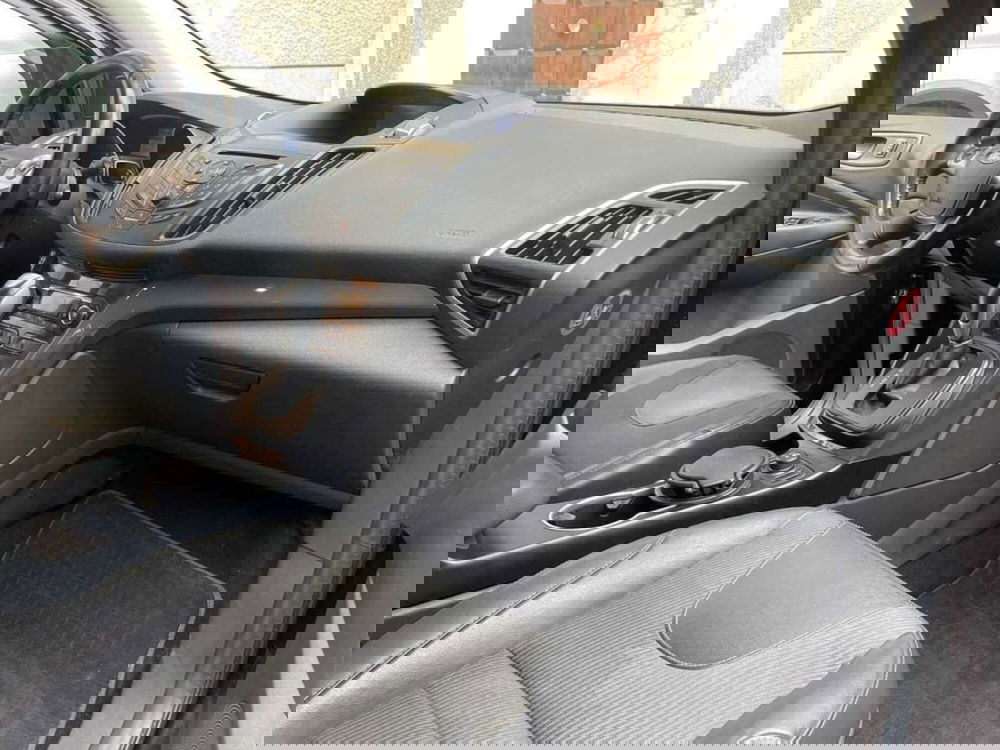 Ford Kuga usata a Genova (9)