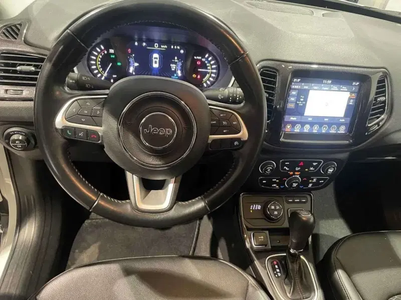 Jeep Compass usata a Genova (11)