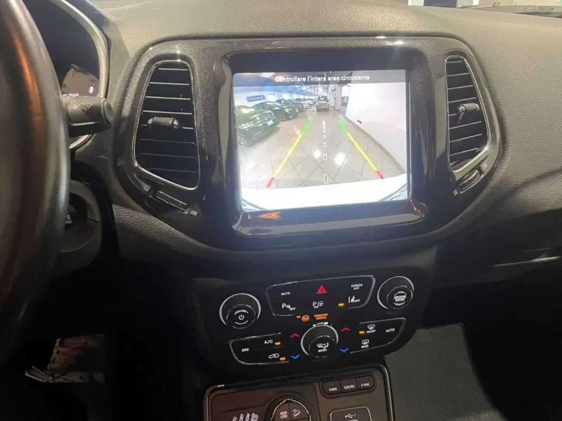 Jeep Compass usata a Genova (13)